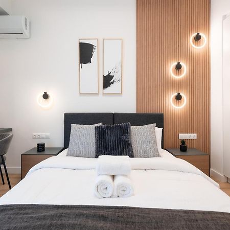 Exclusive And Deluxe Apartment In Athens City Экстерьер фото