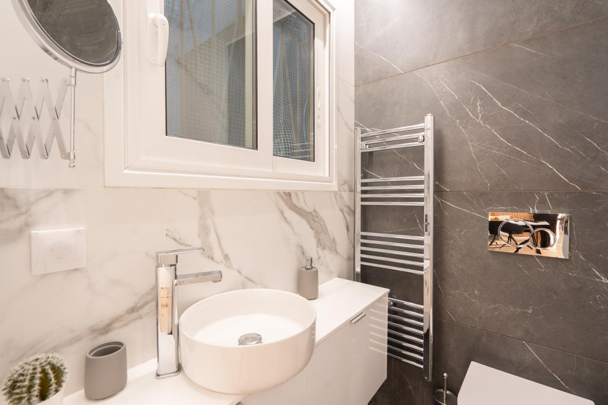 Exclusive And Deluxe Apartment In Athens City Экстерьер фото