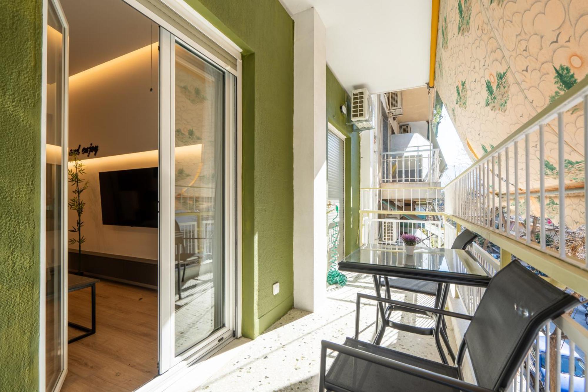 Exclusive And Deluxe Apartment In Athens City Экстерьер фото